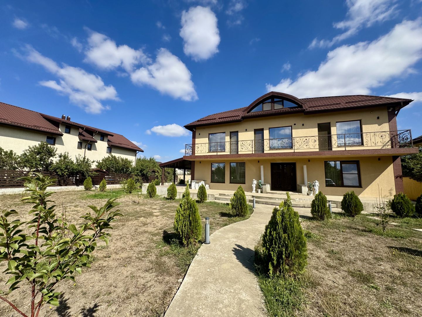 Berceni - VILĂ UNICAT, spațioasă, curte 1.000 mp, la 7 min metrou - Poză 52