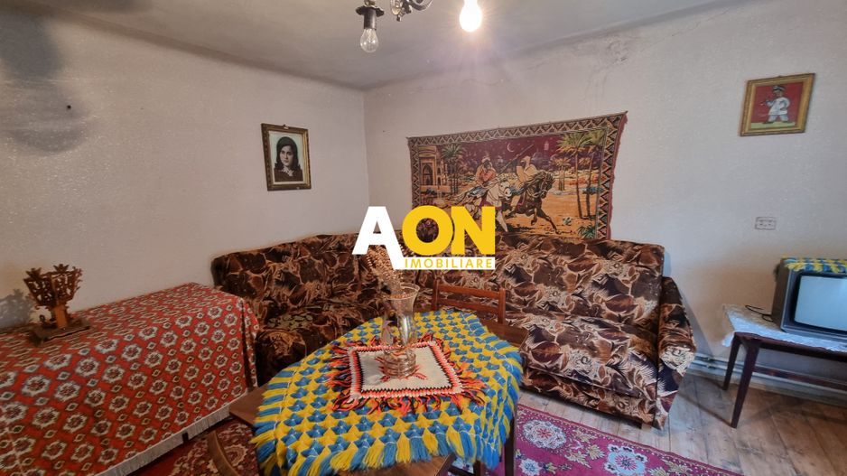 De vanzare casa 4 camere, 2150mp teren, Oarda de Sus - Poză 6