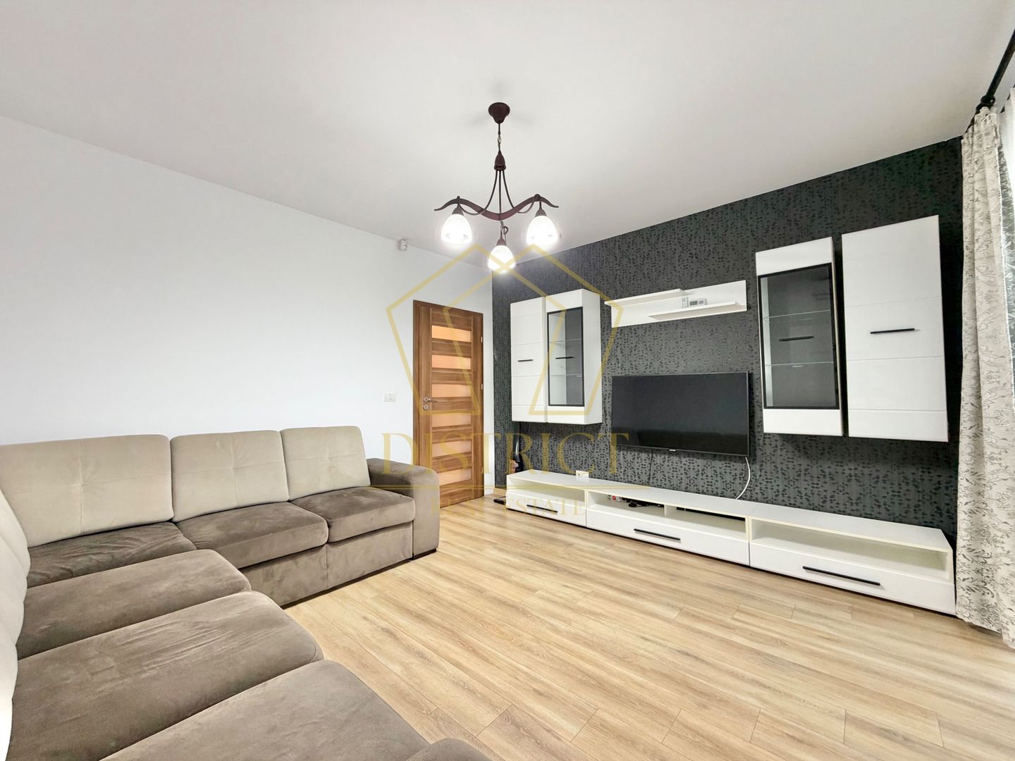 Apartament cu 2 camere mobilat, decomandat la etajul 1 in Giroc langa Penny. - Poză 2