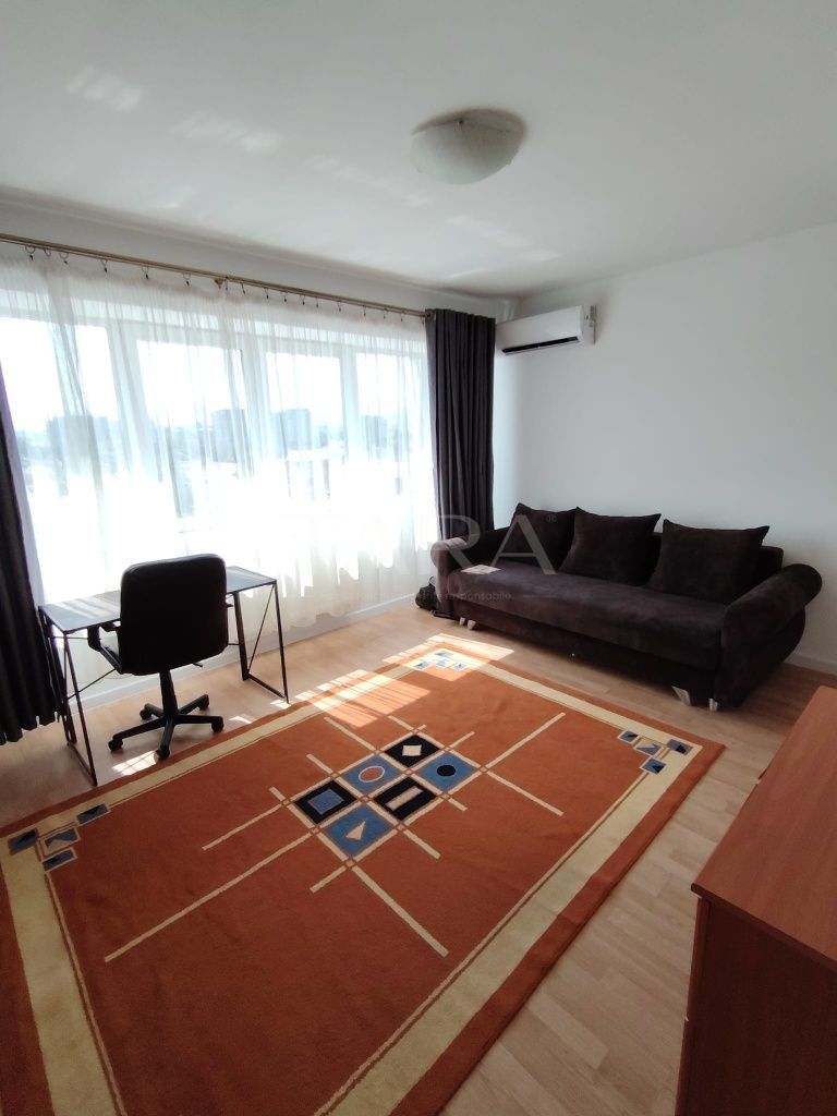 Apartament 37 mp, etaj 3/4, mobilat și utilat complet, 2 parcari. - Poză 1