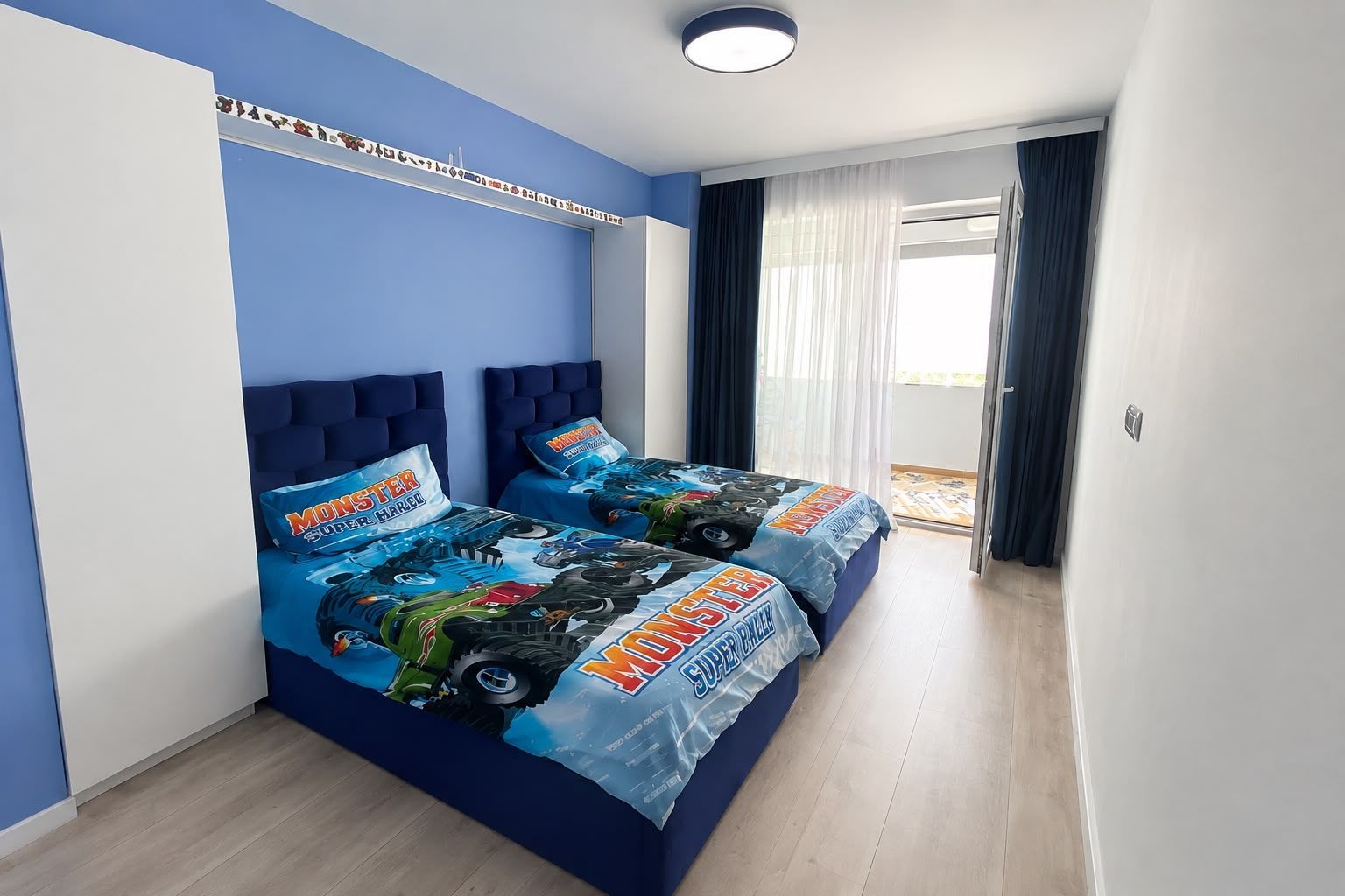 APARTAMENT 3 CAMERE / GHICA APARTAMENTS - Poză 4