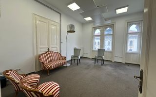 Spatiu de birouri 62mp Ultracentral! Cladire istorica! Renovat complet - Poză 1