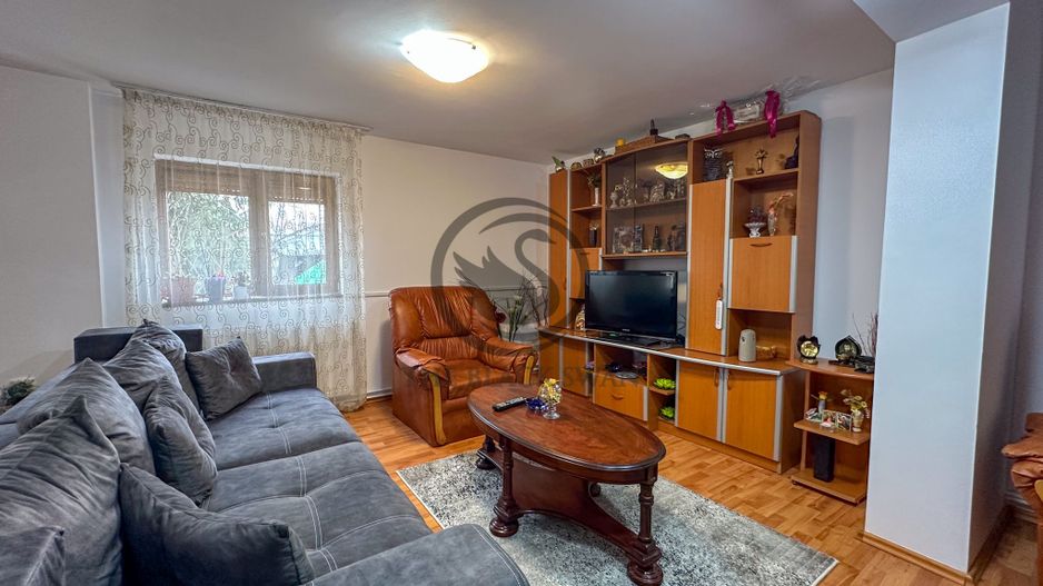 Casa cu 5 camere de vanzare l Cocorastii Colt - Prahova l Comision 0% - Poză 2
