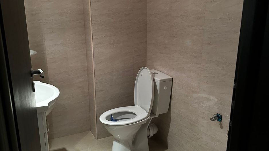 Apartament 3 camere spațios, finisat modern. - Poză 7