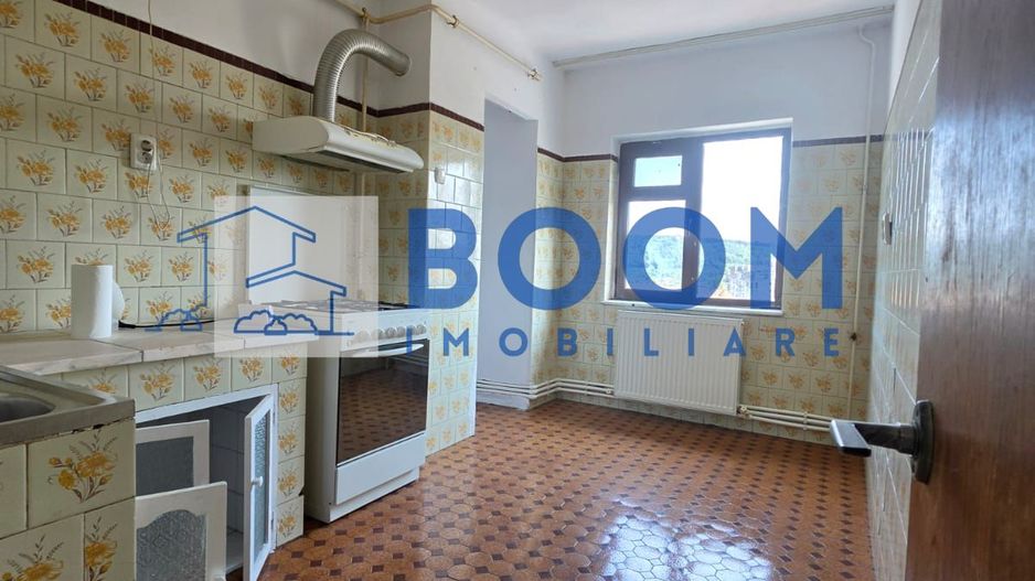 Apartament 3 camere | Centrala proprie | Proiect lift aprobat - Poză 4