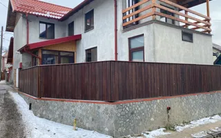 Vanzare casă la poalele Bucegilor!Potential pt. locuinta sau pensiune - Poză 24