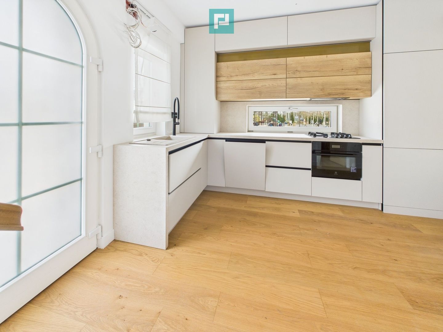 Casă modernă cu 4 camere în Otopeni, perfectă pentru mutare imediată! - Poză 7