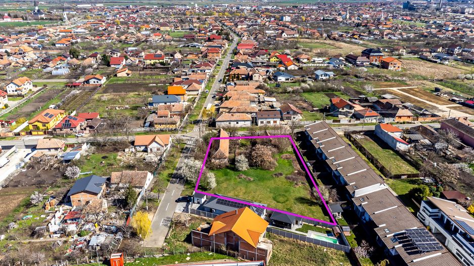 Teren de 2.782 mp. Perfect pentru parcelare și construcție de case - Poză 1