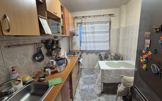 Apartament cu 3 camere 66,77 mp - zona 13 septembrie - Poză 4