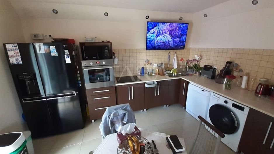 Apartament in Duplex, pe doua niveluri. - Poză 2