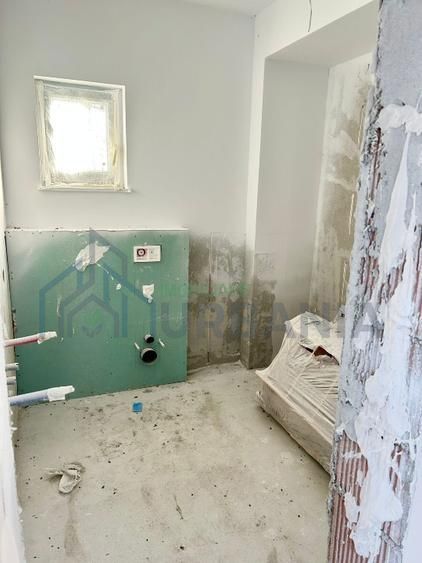 Vilă modernă, 4 camere, încălzire pardoseală, în zona Breazu Pădurea Mârzești - Poză 8