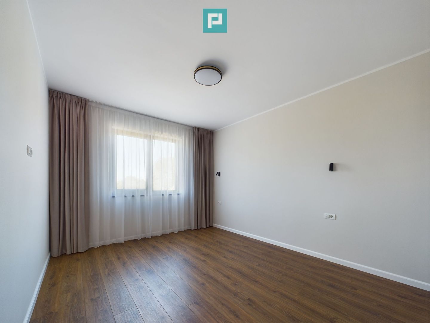 Duplex 1/2 în Moşniţa Nouă - Poză 6