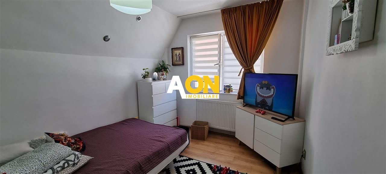 De vanzare apartament 3 camere Ampoi 1 - Poză 3