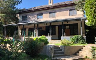 Vila 6 camere cu iesire la lacul Baneasa teren 317 mp - Poză 1