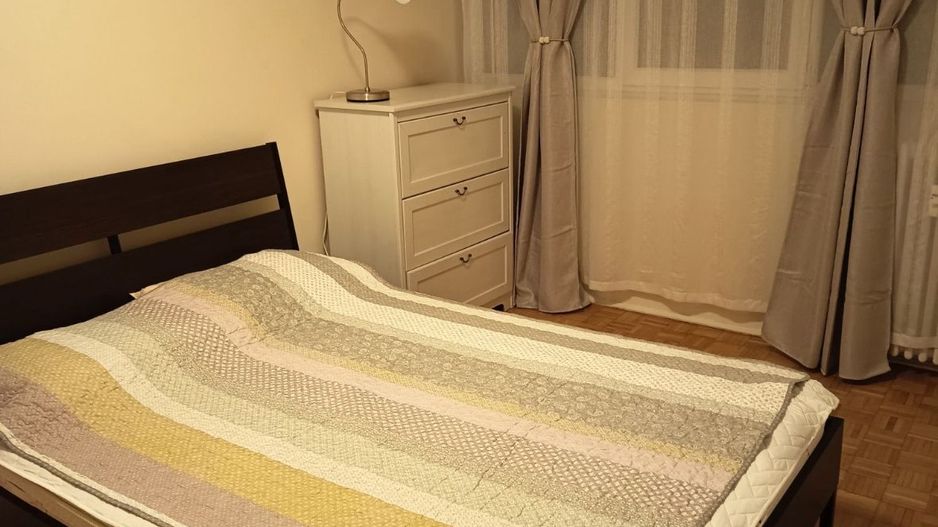 AP. 3 CAMERE 1 MAI, BLOC REABILITAT, RENOVAT, BUCATARIE INCHISA - Poză 2