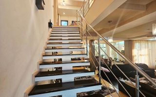 🏡 Casă deosebită – 2 unități locative, 6 dormitoare, zona Albert - Poză 27