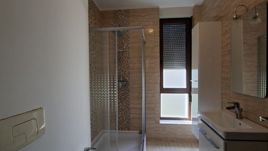 Spațios 4 camere, zona Braytim - Poză 18