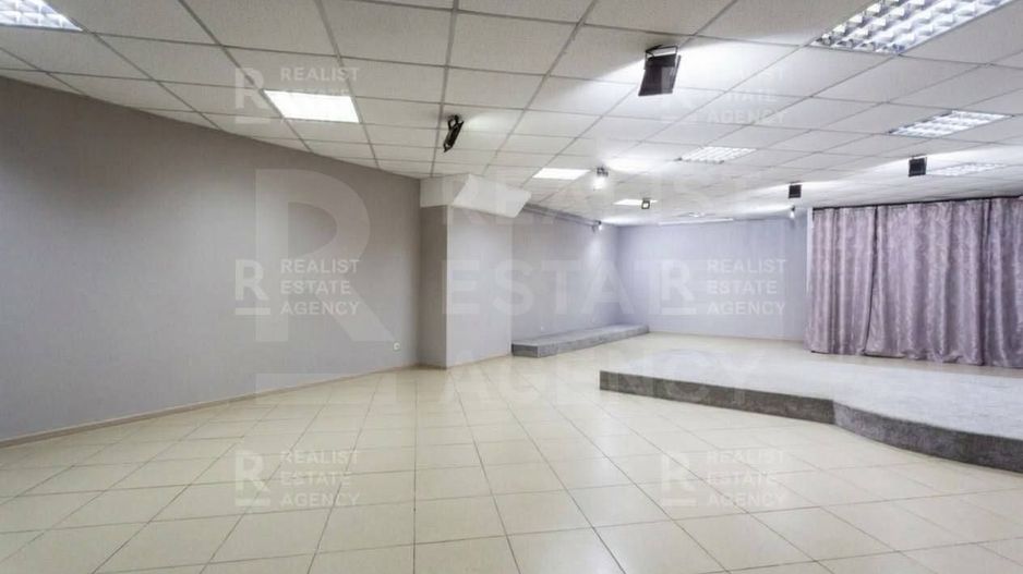 Vânzare, spațiu comercial, 1400 mp+9 ari, str. Ștefan cel Mare, Bălți - Poză 11