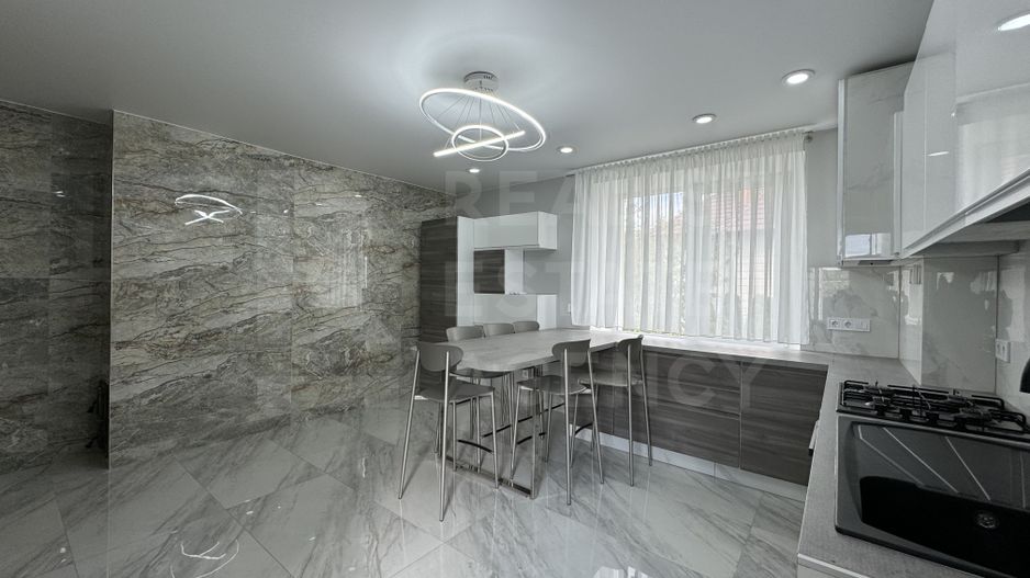 Chirie, casă, 3 camere, str. Pietrarilor, Centru - Poză 6