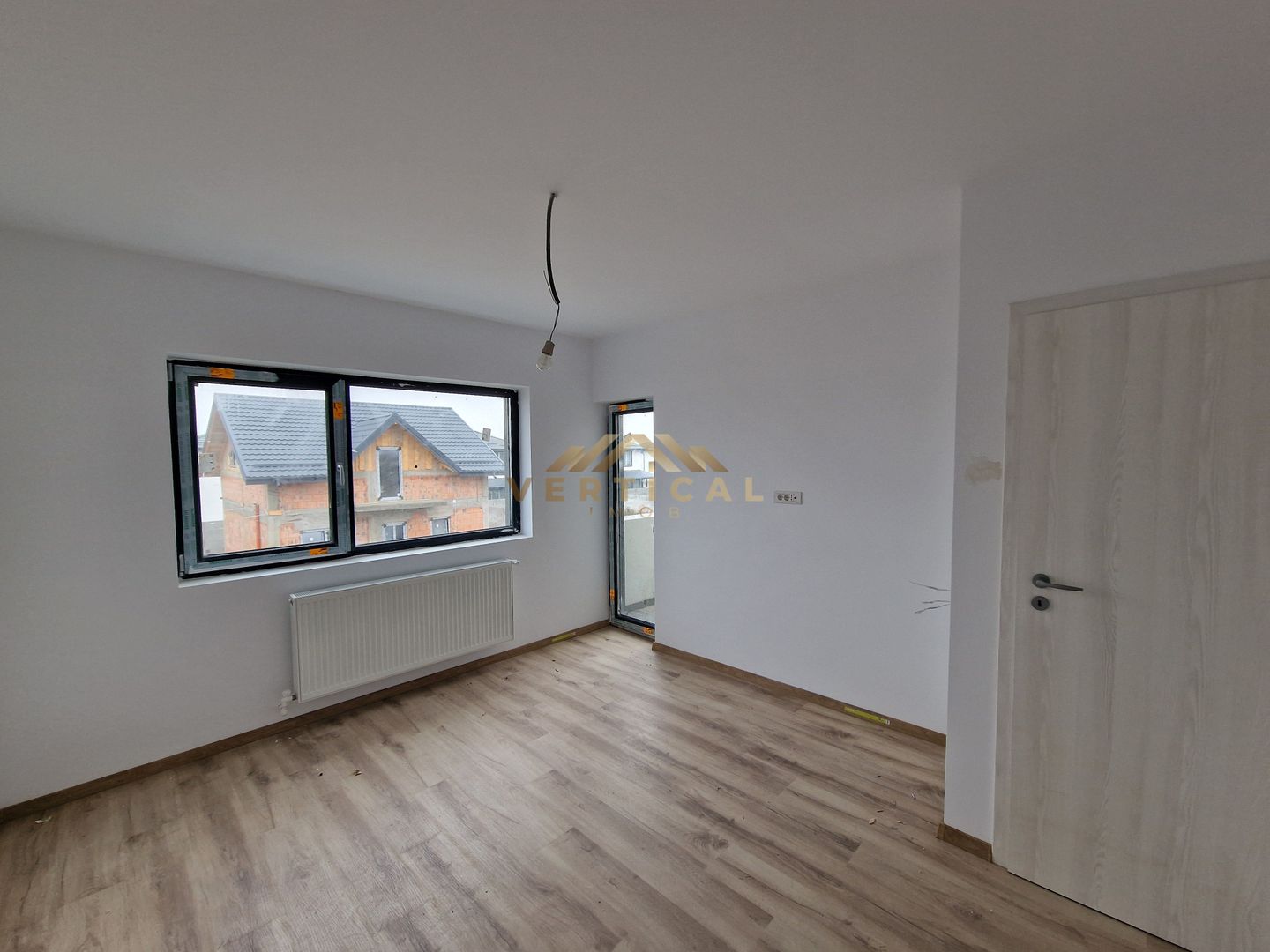 Vila noua de vanzare | 4 Camere | 423mp teren | Berceni centru - Poză 1