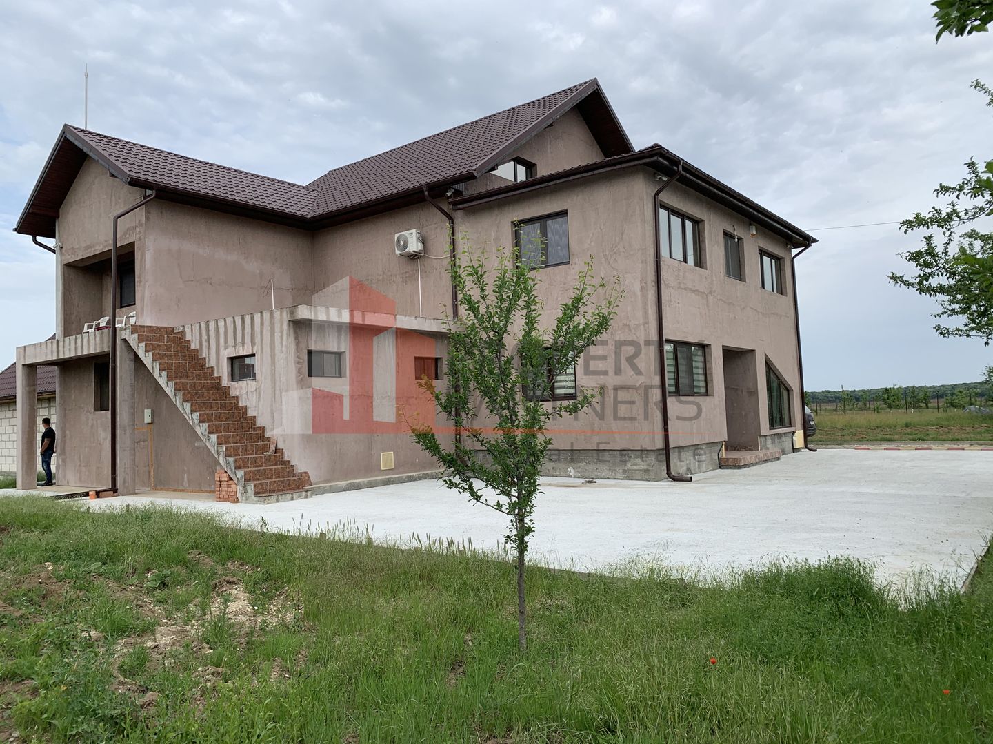 Vila superba in satul Cretu, comuna Ciocanesti, judetul Dambovita - Poză 3