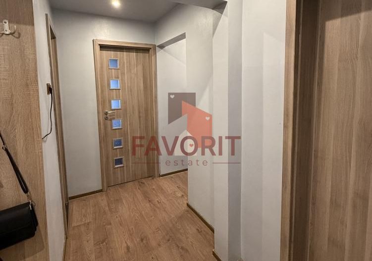 Aradului 3 camere decomandat, 2 bai, etaj 1 - Poză 12