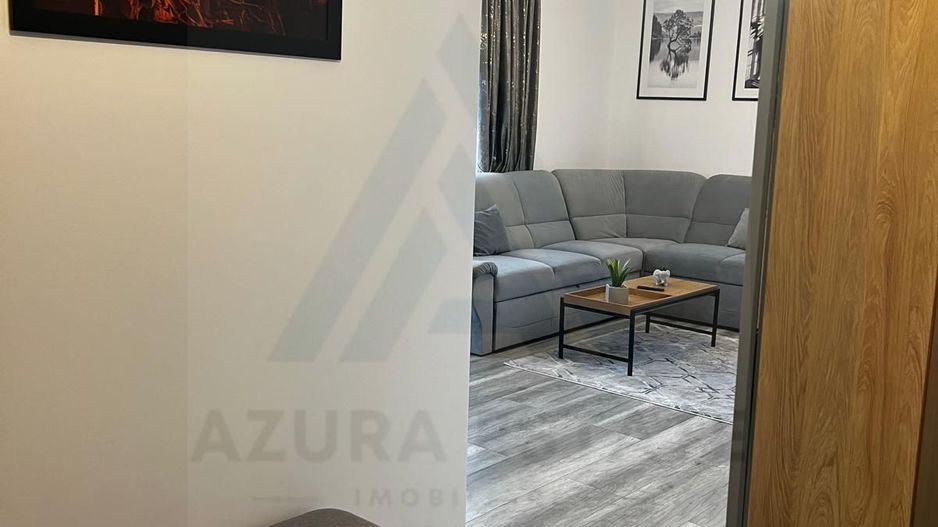 Apartament ultrafinisat 2 camere curte proprie si parcare in Selimbar - Poză 7