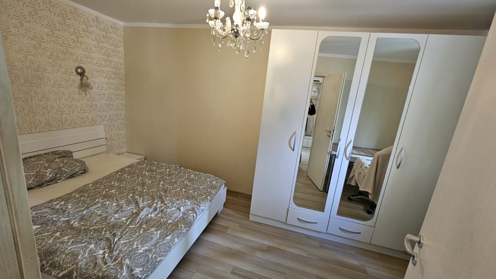 Apartament 2 Camere | Mobilat | Zona Soarelui | Etaj 2 - Poză 1