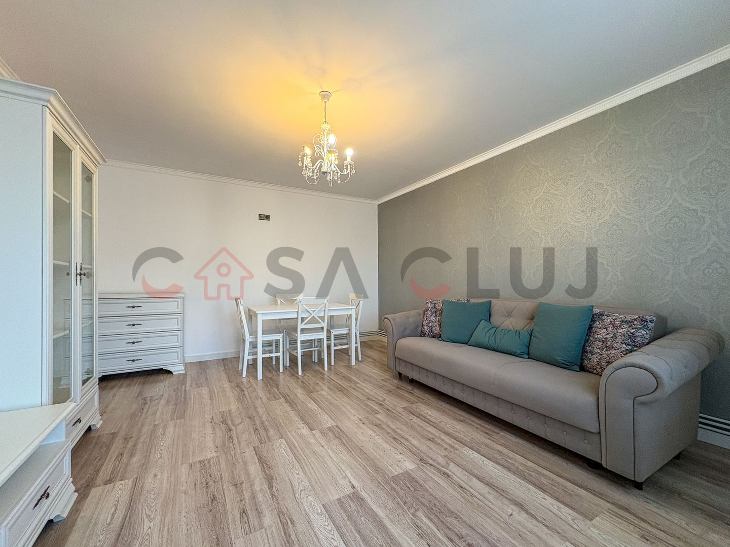 Apartament superb cu 3 camere, zona Big Belly / Platinia ! - Poză 3