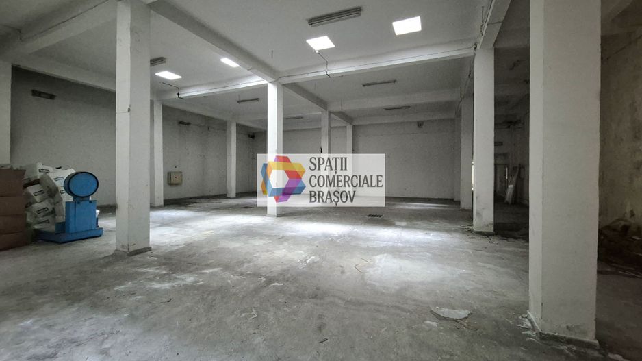 Cladire mixta  - 4000 mp - Poză 2