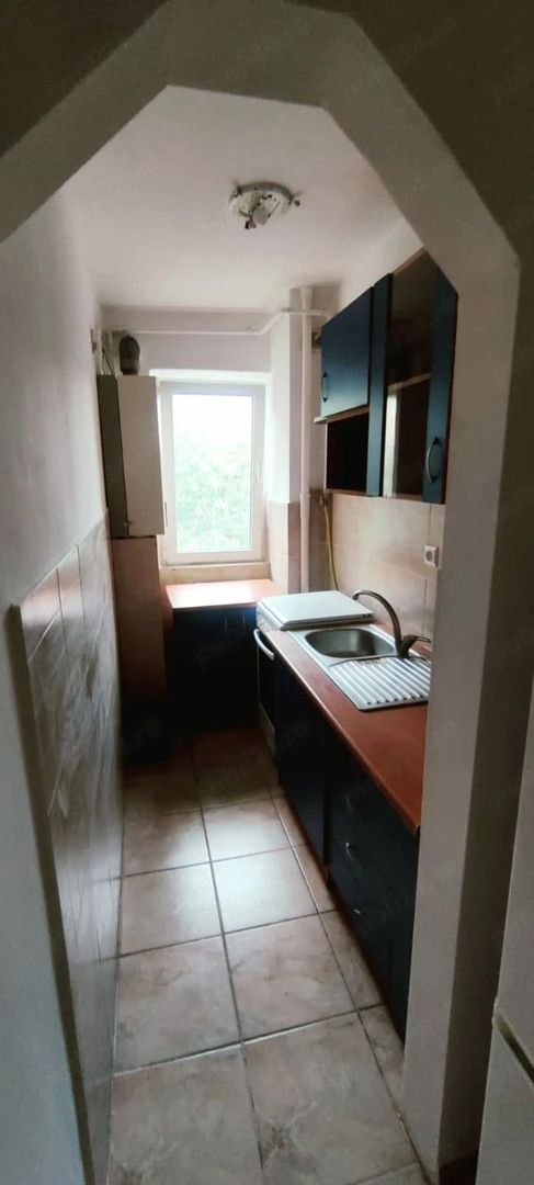 BRASADAS vinde ap 2 cam etaj 4/4. - Poză 3