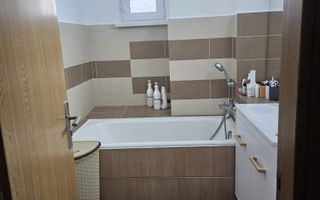 Apartament 3 camere, ultracentral, Bulevardul Traian - Poză 7