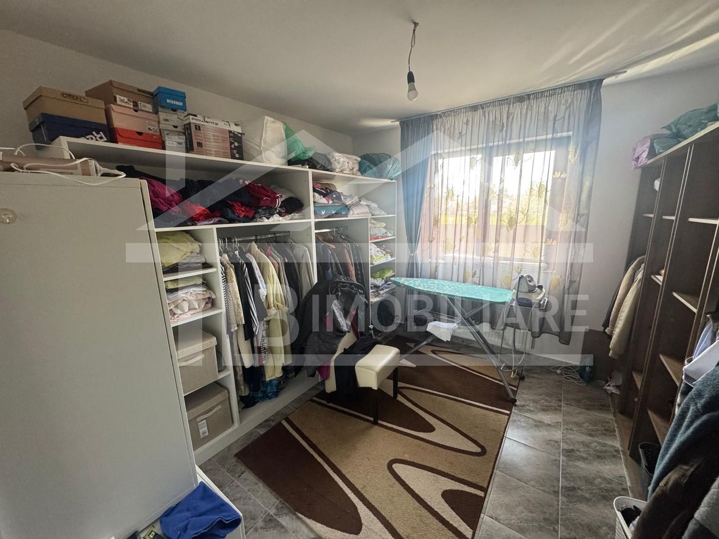 Casa individuala, 200 mp utili, 1399 mp teren, Zona Ernei - Poză 13