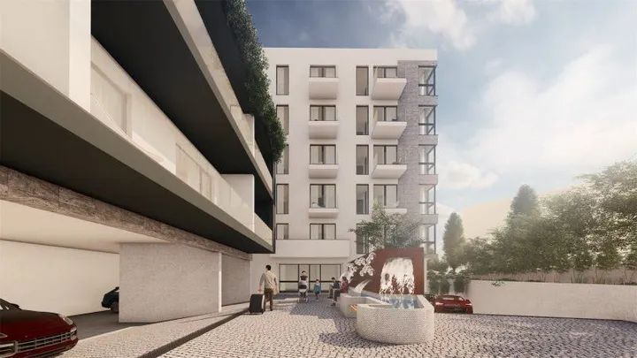 Alongside Unirii Fountains - Poză 5