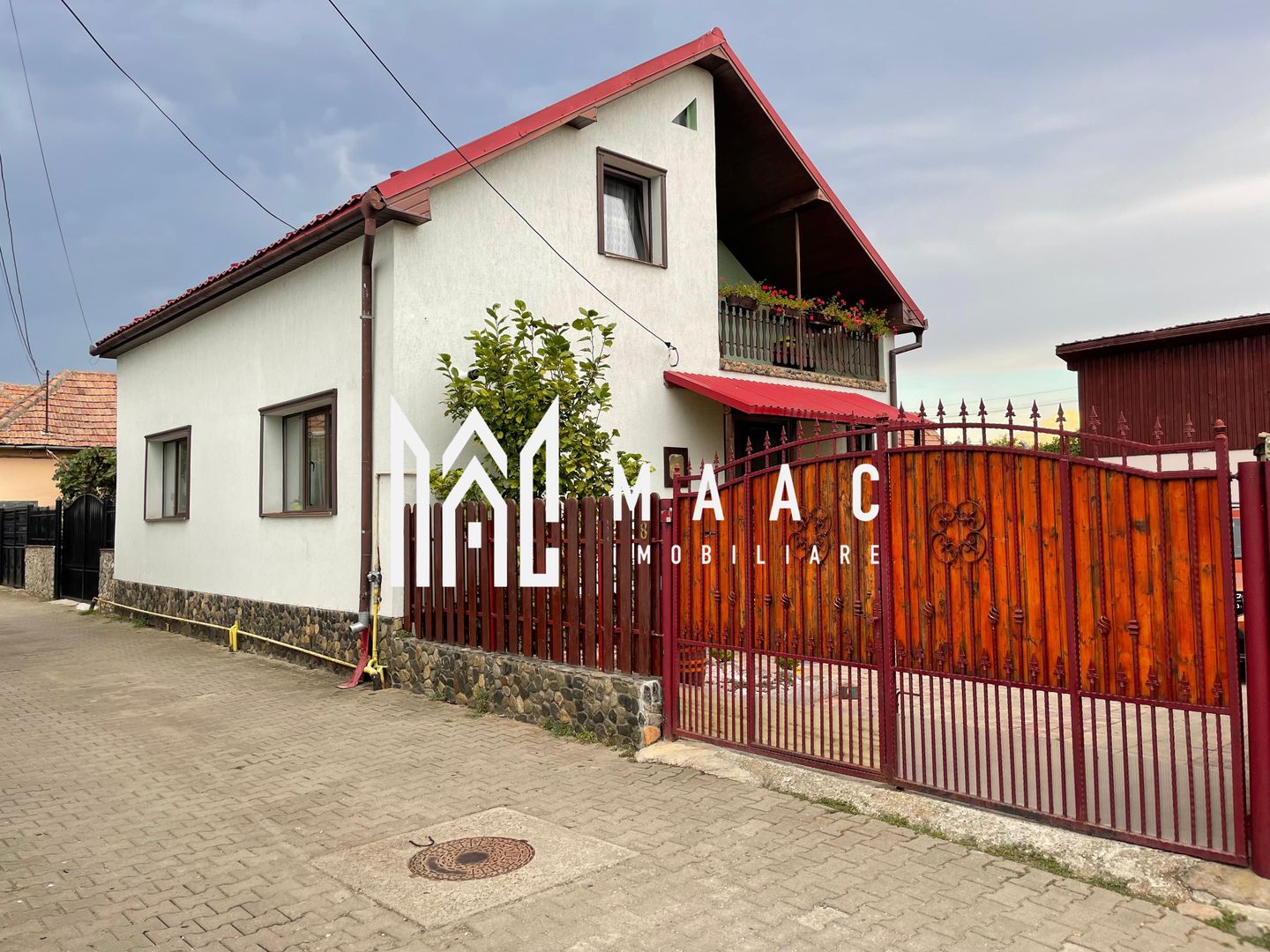 Casă individuală | 4 dormitoare | Garaj | 250 mp teren | Șelimbăr - Poză 1