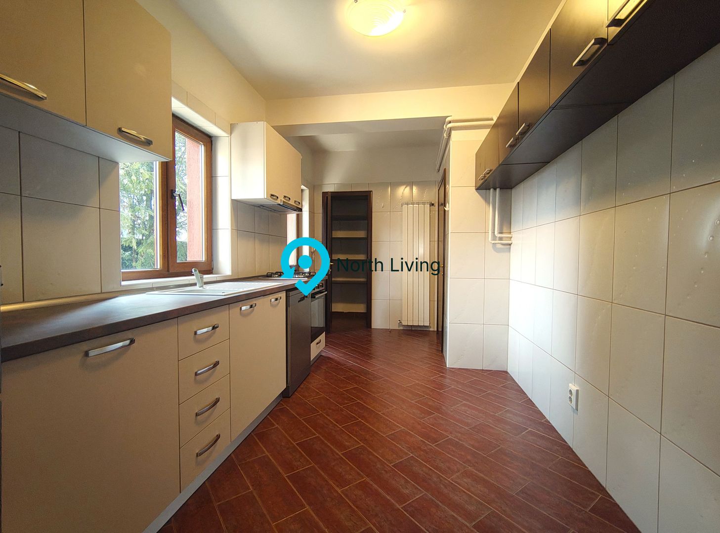 Vila spatioasa Pipera | Garaj, curte mare, 4 parcari | Iancu Nicolae - Poză 8