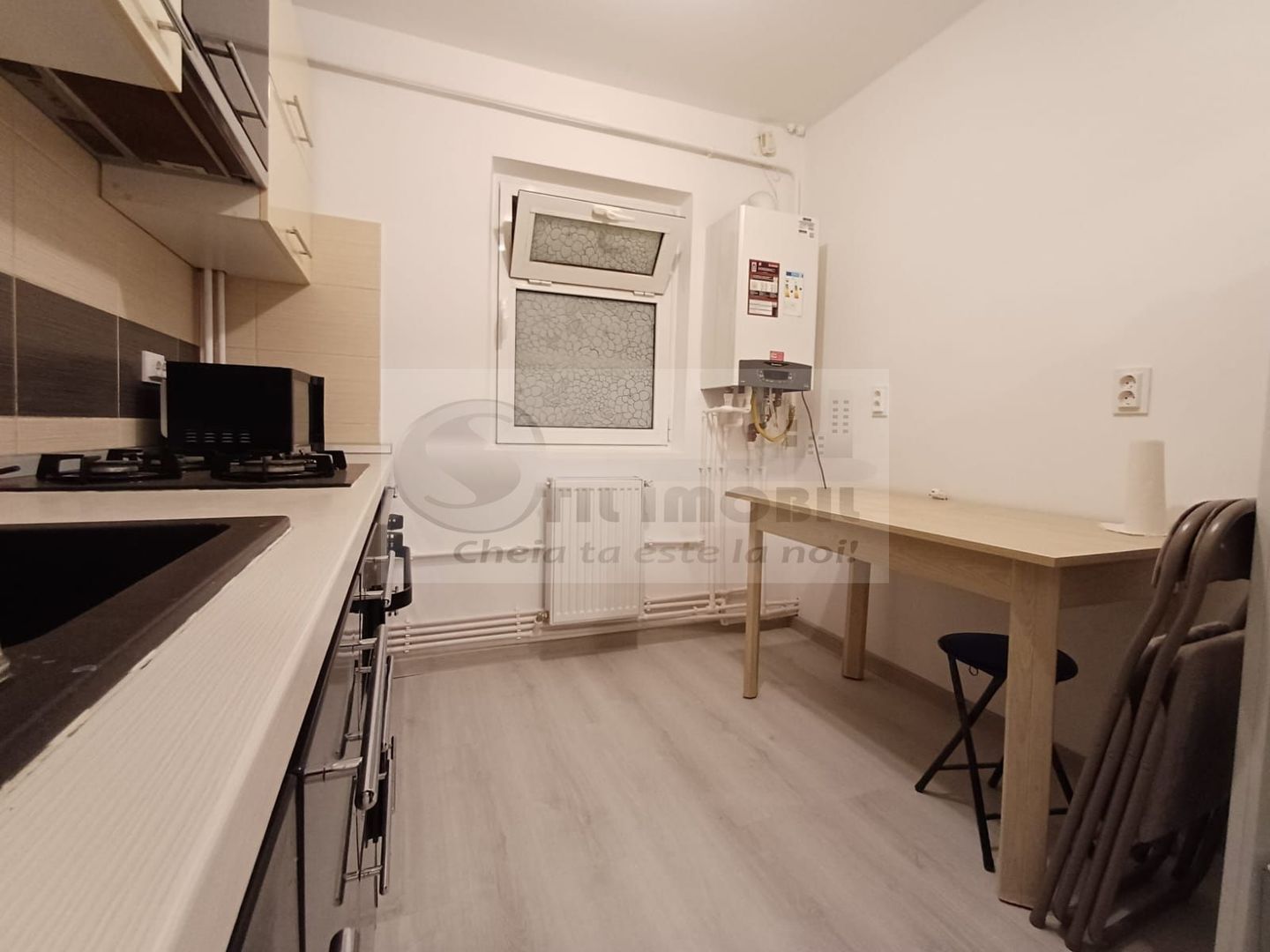 Apartament 3 camere Decomndat RENOVAT–  vis-a-vis de Palas Mall - Poză 10
