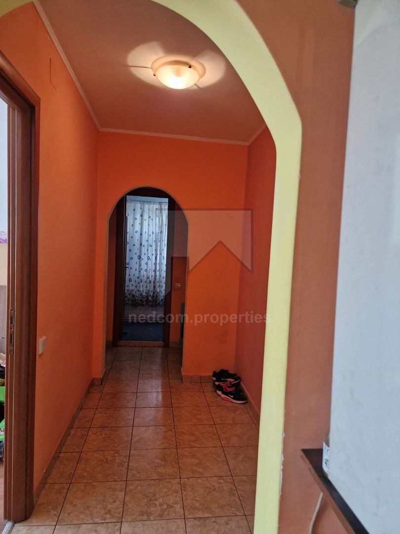 Vanzare apartament 4 camere - Dumbrava Noua - Poză 3