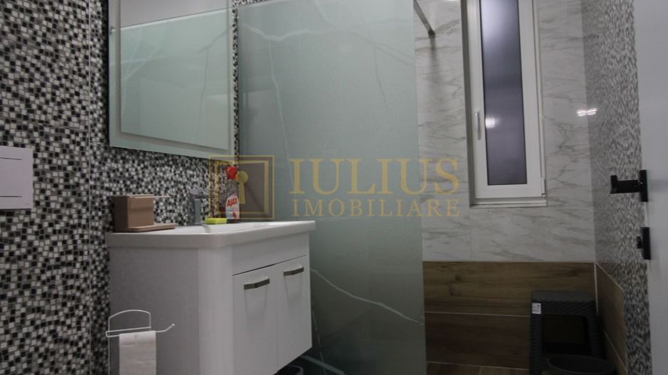 La parter, centrala proprie, incalzire in pardoseala. - Poză 11