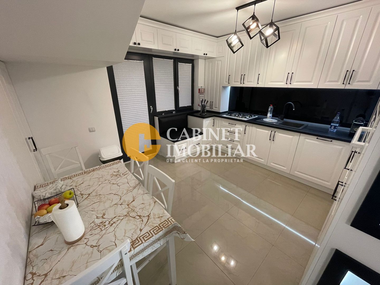 Vila 4 camere PREMIUM - mobilata - intabulata - La asfalt - Poză 2