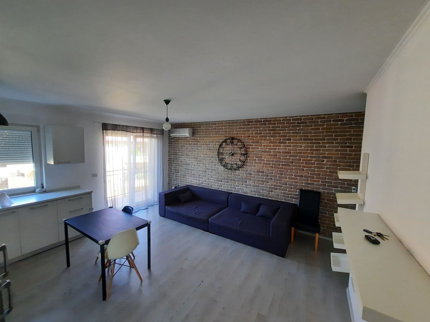 Apartament 3 camere. Design modern - mobilat si utilat. - Poză 2