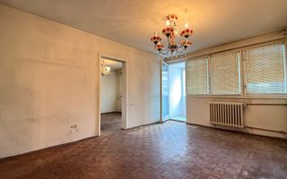 4 camere ultracentral | Universitate – Romană | Ideal locuire sau investiție - Poză 2