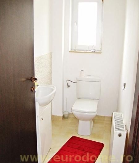 Centru, apartament cu 3 camere, 92mp utili, mobilat si utilat 170000 euro - Poză 2