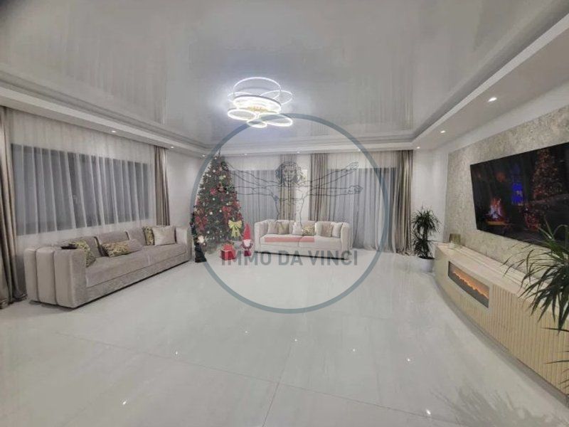 Casa cu PISCINA 248 mp utili + 580 mp teren si 2 garaje - Cart. Iris - Poză 1