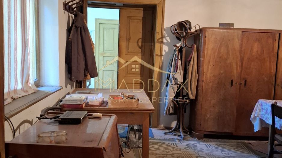 Casa traditionala cu potential**Teren 1712 MP**in Centrul IANCA //OLT - Poză 6
