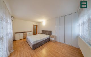 De închiriat - Apartament la casă cu 2 camere zona UTA - Arad - Poză 1