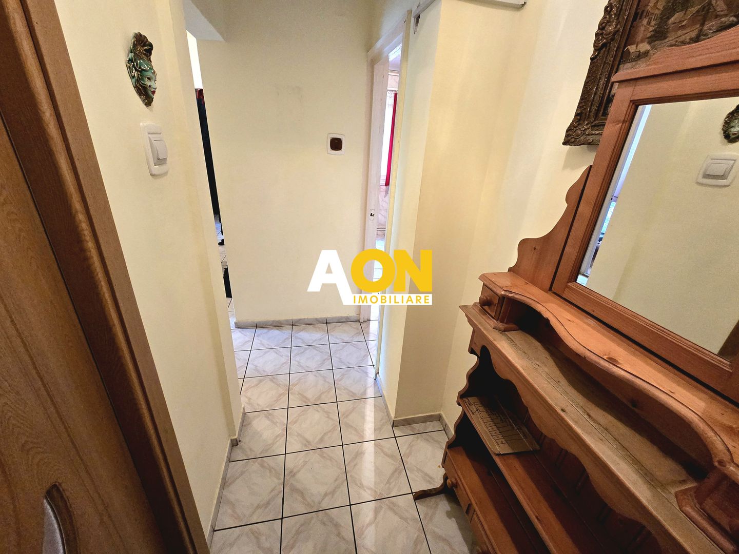 Apartament cu 3 Camere, Etaj Intermediar, Lift, Zonă Ultracentrală - Poză 5