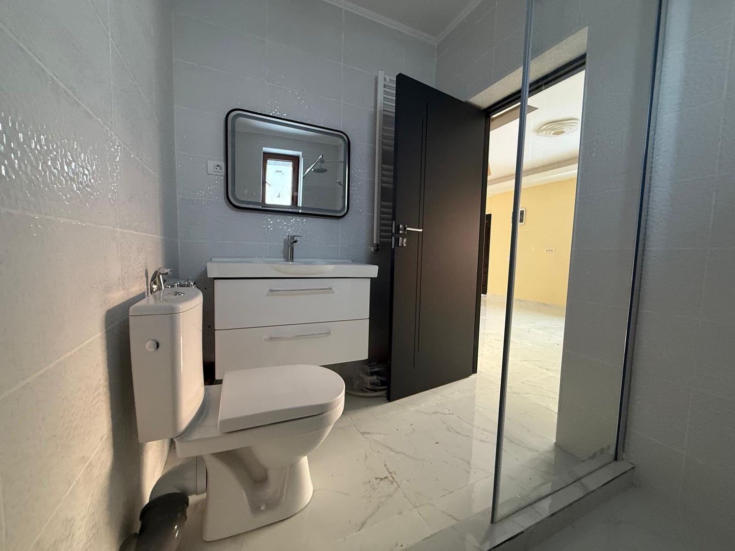 Casă spațioasă de închiriat în Clinceni, 120 mp + curte 535 mp - Poză 14