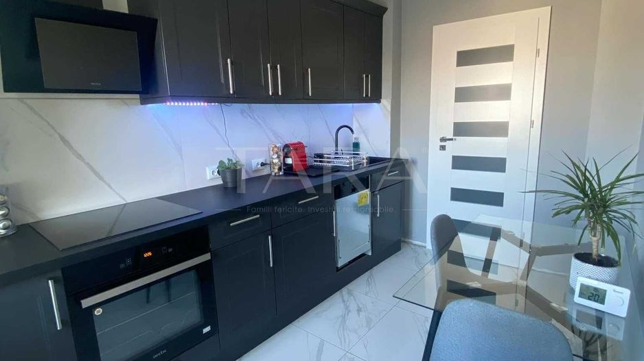 Apartament de vânzare, 3 camere, Mărăști, zona Mobexpert. Panorama. - Poză 1