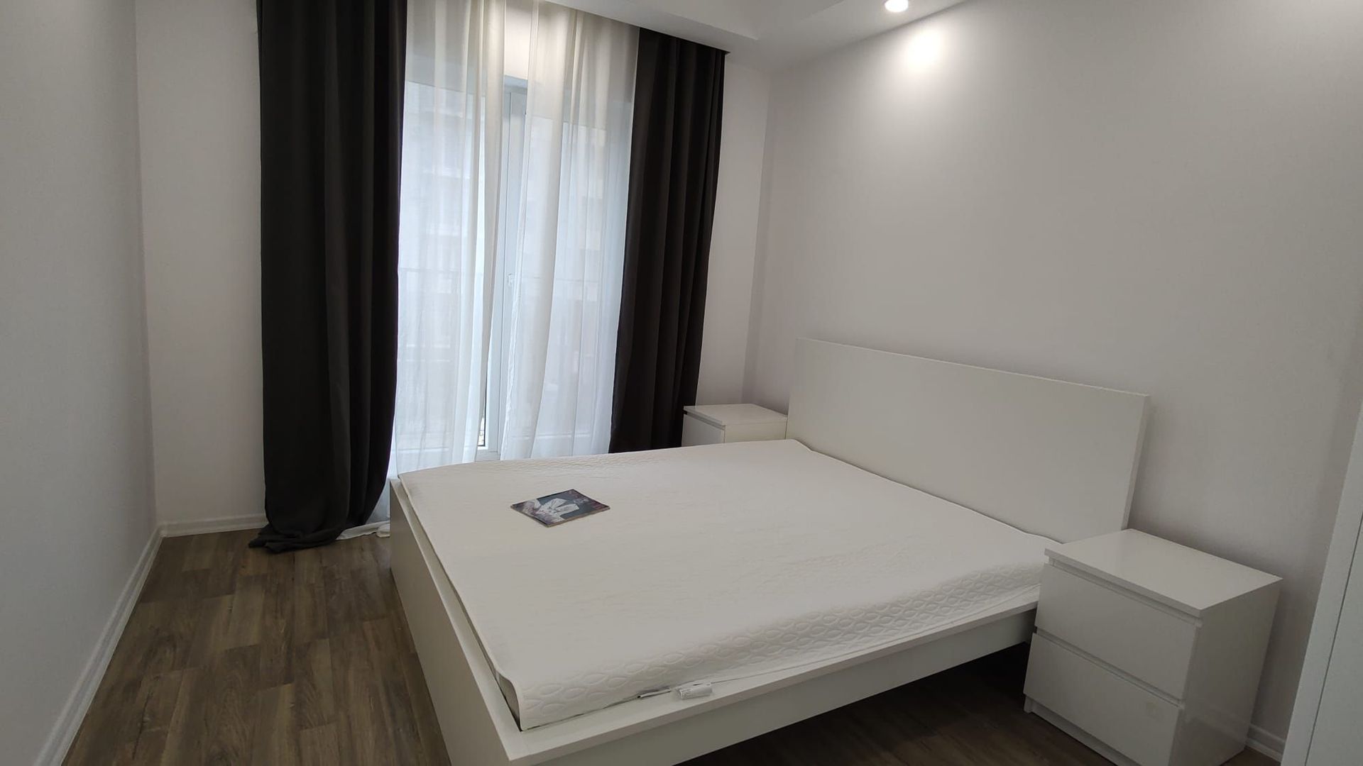 Apartament 2 camere vedere piscina Cosmopolis - Poză 20